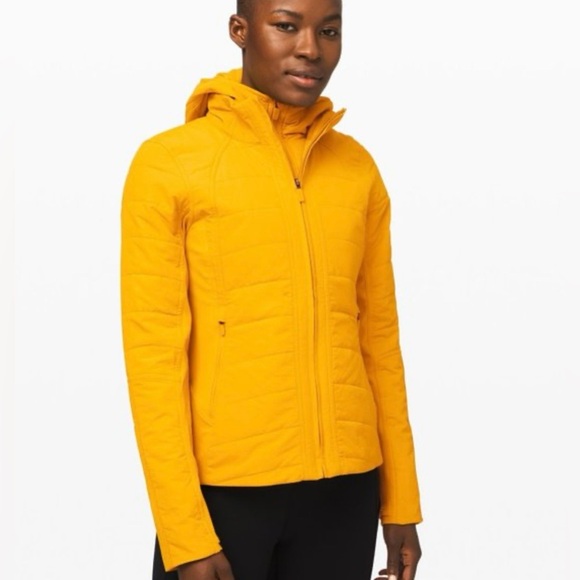 lululemon athletica Jackets & Blazers - Lululemon Another Mile Jacket Womens 8 Yellow Puffer Hooded Lightweight Running